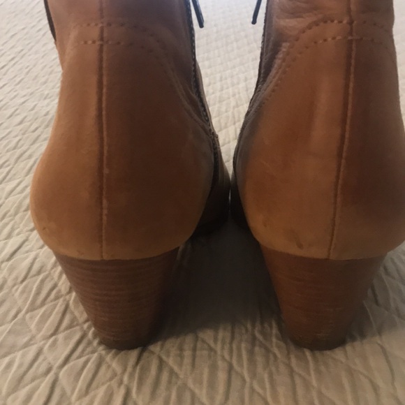 Frye Leather Tan Bootie Ankle Boots Stacked Heel Side Zipper Size 8 M - Picture 12 of 15
